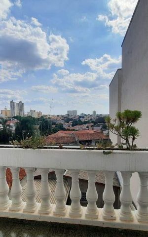 Casa para alugar com 500m², 10 quartos e 1 vaga