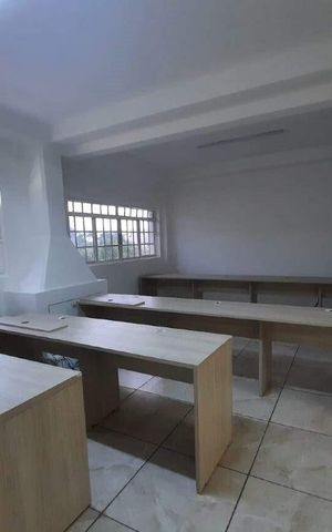 Casa para alugar com 500m², 10 quartos e 1 vaga