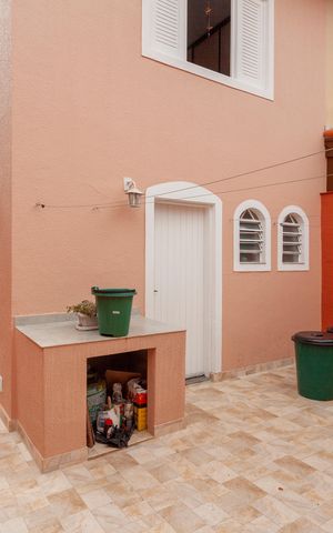 Casa para alugar com 168m², 3 quartos e 2 vagasQuintal
