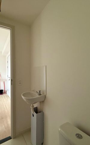 Apartamento à venda com 31m², 1 quarto e sem vaga Apartamento à venda com 31m², 1 quarto e sem vagaBanheiro