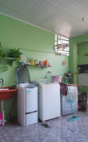 Casa à venda com 100m², 3 quartos e 2 vagasÁrea de Serviço