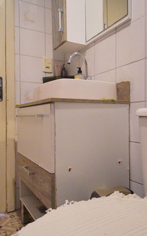 Casa à venda com 100m², 3 quartos e 2 vagasBanheiro 1