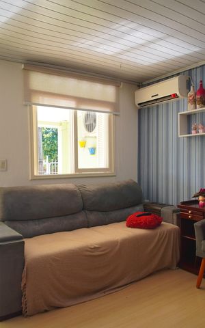 Casa à venda com 100m², 3 quartos e 2 vagassala
