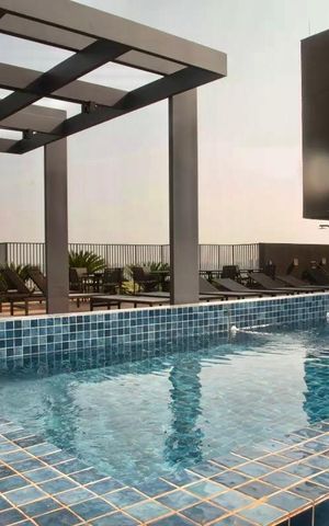 Studio para alugar com 25m², 1 quarto e sem vaga Studio para alugar com 25m², 1 quarto e sem vagaÁrea comum - Piscina