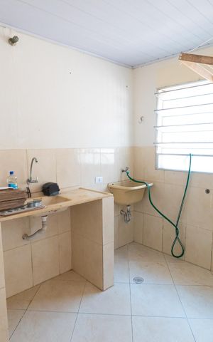 Casa à venda com 400m², 7 quartos e sem vaga Casa à venda com 400m², 7 quartos e sem vagaCasa 6 - Cozinha e Área de Serviço