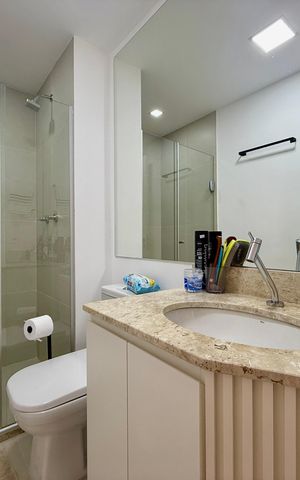 Apartamento à venda com 68m², 2 quartos e 1 vaga Apartamento à venda com 68m², 2 quartos e 1 vagaBanheiro Social