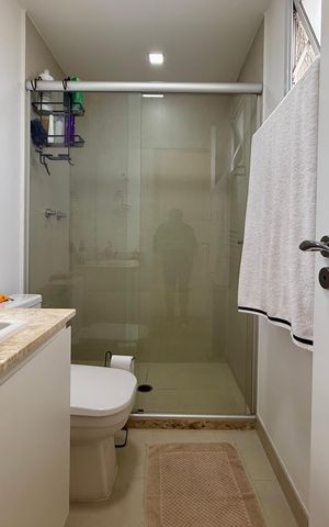 Apartamento à venda com 68m², 2 quartos e 1 vaga Apartamento à venda com 68m², 2 quartos e 1 vagaBanheiro Suíte