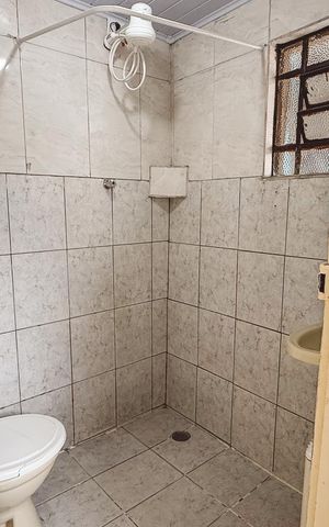 Casa à venda com 400m², 3 quartos e 1 vaga Casa à venda com 400m², 3 quartos e 1 vagaBanheiro