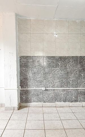 Casa à venda com 400m², 3 quartos e 1 vaga Casa à venda com 400m², 3 quartos e 1 vagaQuarto/Cozinha