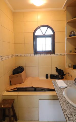 Casa à venda com 219m², 4 quartos e 4 vagasBanheiro da Suíte 1