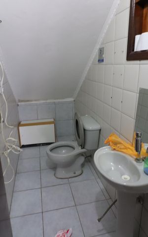 Casa à venda com 219m², 4 quartos e 4 vagasLavabo 2