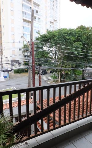 Casa à venda com 219m², 4 quartos e 4 vagasSuíte 1