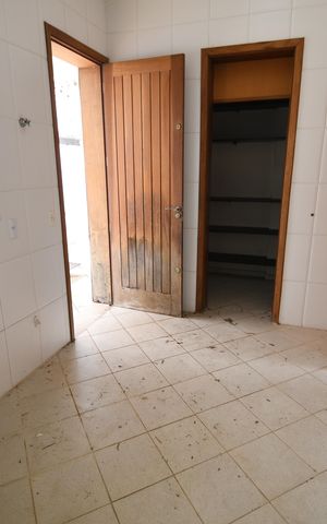 Casa de condomínio à venda com 431m², 4 quartos e 2 vagasÁrea de Serviço