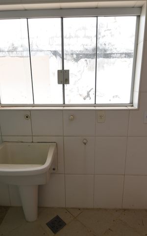 Casa de condomínio à venda com 431m², 4 quartos e 2 vagasÁrea de Serviço
