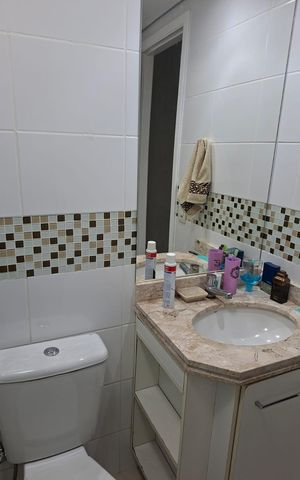 Apartamento à venda com 56m², 2 quartos e 1 vaga Apartamento à venda com 56m², 2 quartos e 1 vagaBanheiro