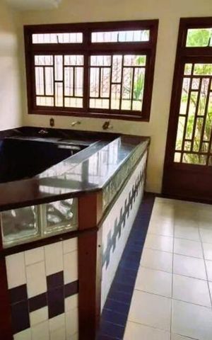 Casa para alugar com 515m², 5 quartos e 4 vagas