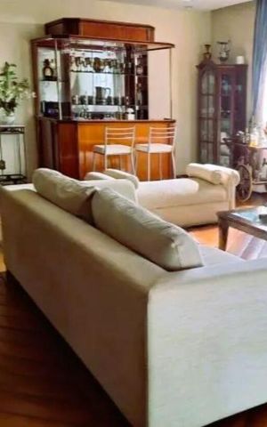 Casa para alugar com 515m², 5 quartos e 4 vagas