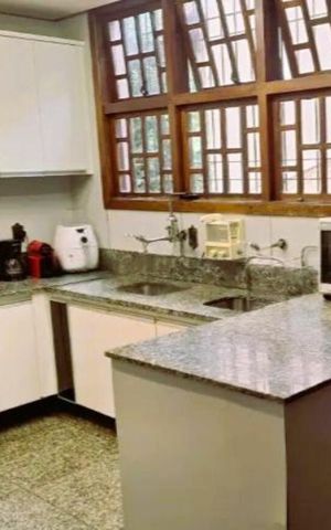 Casa para alugar com 515m², 5 quartos e 4 vagas