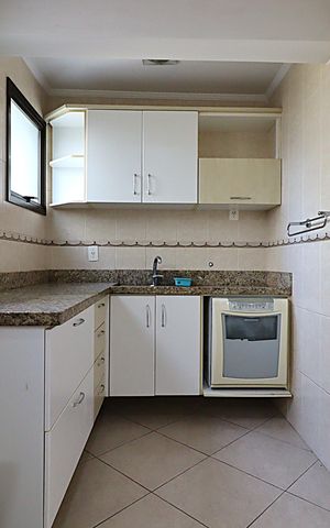 Apartamento à venda com 160m², 3 quartos e 3 vagasCozinha - Armários