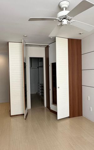 Apartamento à venda com 198m², 3 quartos e 3 vagas Apartamento à venda com 198m², 3 quartos e 3 vagasQuarto 3