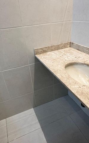 Apartamento à venda com 198m², 3 quartos e 3 vagas Apartamento à venda com 198m², 3 quartos e 3 vagasBanheiro do Quarto 2