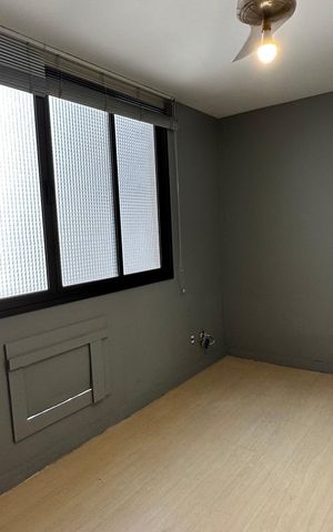 Apartamento à venda com 198m², 3 quartos e 3 vagas Apartamento à venda com 198m², 3 quartos e 3 vagasQuarto 1