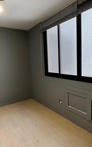 Apartamento à venda com 198m², 3 quartos e 3 vagas Apartamento à venda com 198m², 3 quartos e 3 vagasQuarto 1
