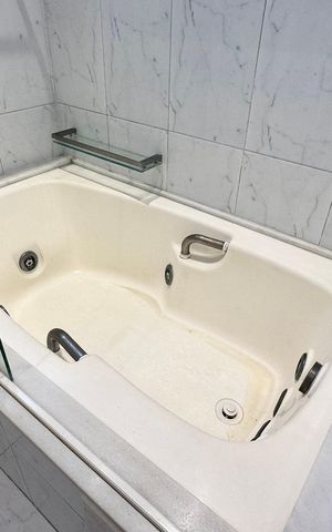 Apartamento à venda com 198m², 3 quartos e 3 vagas Apartamento à venda com 198m², 3 quartos e 3 vagasBanheiro do Quarto 3
