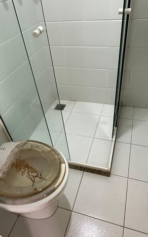 Apartamento à venda com 198m², 3 quartos e 3 vagas Apartamento à venda com 198m², 3 quartos e 3 vagasBanheiro de serviço