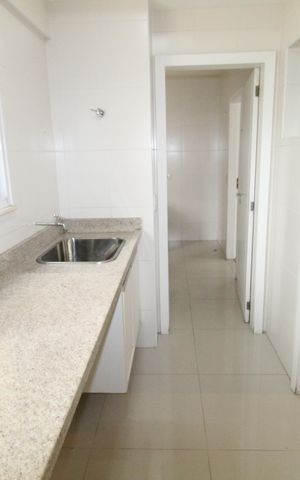 Apartamento para alugar com 156m², 3 quartos e 3 vagasÁrea de Serviço