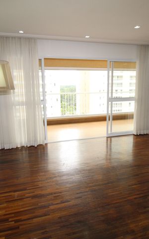 Apartamento para alugar com 156m², 3 quartos e 3 vagasSala