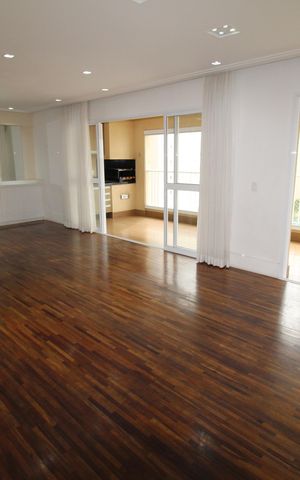 Apartamento para alugar com 156m², 3 quartos e 3 vagasSala