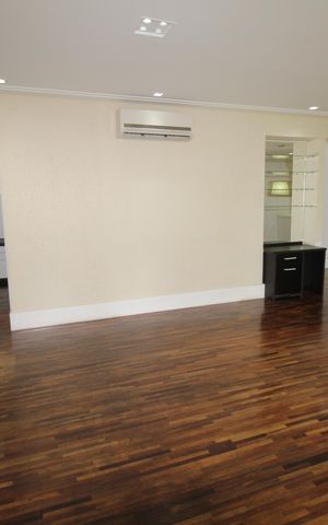 Apartamento para alugar com 156m², 3 quartos e 3 vagasSala