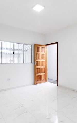 Casa para alugar com 125m², 2 quartos e 2 vagas Casa para alugar com 125m², 2 quartos e 2 vagasSala