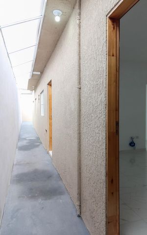Casa para alugar com 125m², 2 quartos e 2 vagas Casa para alugar com 125m², 2 quartos e 2 vagasCorredor Externo