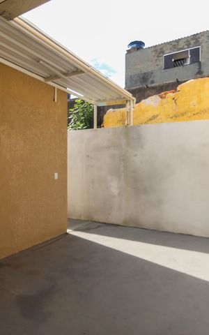 Casa para alugar com 125m², 2 quartos e 2 vagas Casa para alugar com 125m², 2 quartos e 2 vagasÁrea de Serviço - Quintal