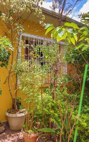 Casa à venda com 250m², 2 quartos e 2 vagasÁrea externa