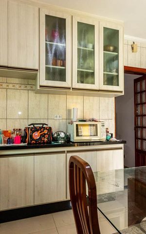 Casa à venda com 250m², 2 quartos e 2 vagasCozinha