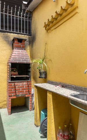 Casa à venda com 250m², 2 quartos e 2 vagasÁrea externa