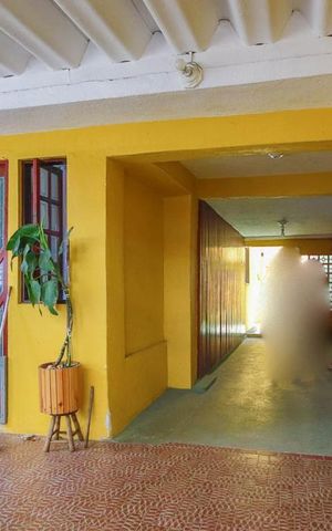 Casa à venda com 250m², 2 quartos e 2 vagasÁrea externa
