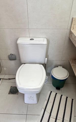 Apartamento à venda com 300m², 3 quartos e 2 vagas Apartamento à venda com 300m², 3 quartos e 2 vagasBanheiro