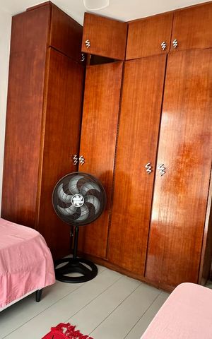 Apartamento à venda com 300m², 3 quartos e 2 vagas Apartamento à venda com 300m², 3 quartos e 2 vagasQuarto 1