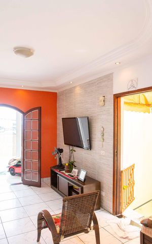 Casa à venda com 160m², 3 quartos e 3 vagasSala