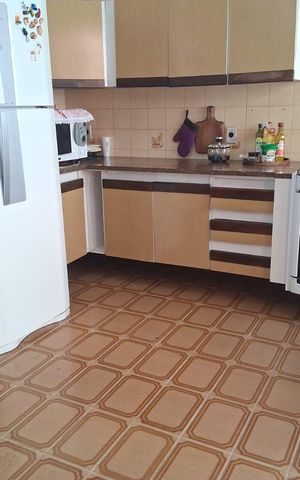 Casa à venda com 135m², 3 quartos e 2 vagasCozinha