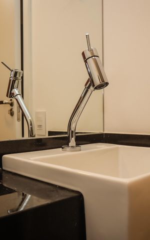 Studio para alugar com 23m², 1 quarto e sem vaga Studio para alugar com 23m², 1 quarto e sem vagaBanheiro da Suite