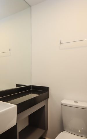 Studio para alugar com 23m², 1 quarto e sem vaga Studio para alugar com 23m², 1 quarto e sem vagaBanheiro da Suite
