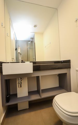 Studio para alugar com 23m², 1 quarto e sem vaga Studio para alugar com 23m², 1 quarto e sem vagaBanheiro da Suite