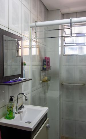 Casa à venda com 117m², 3 quartos e sem vaga Casa à venda com 117m², 3 quartos e sem vagaBanheiro Social