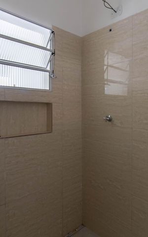 Casa de condomínio para alugar com 46m², 1 quarto e sem vaga Casa de condomínio para alugar com 46m², 1 quarto e sem vagaBanheiro