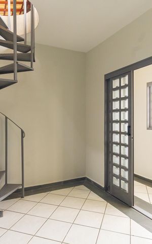 Casa para alugar com 270m², 4 quartos e 4 vagas Casa para alugar com 270m², 4 quartos e 4 vagasQuarto 3